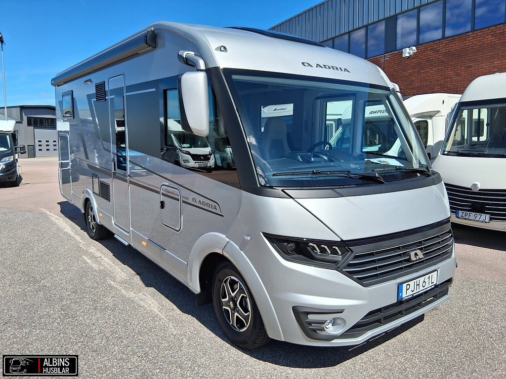 Adria Sonic Supreme 700 SL / Hydrauliska stödben på köpet!