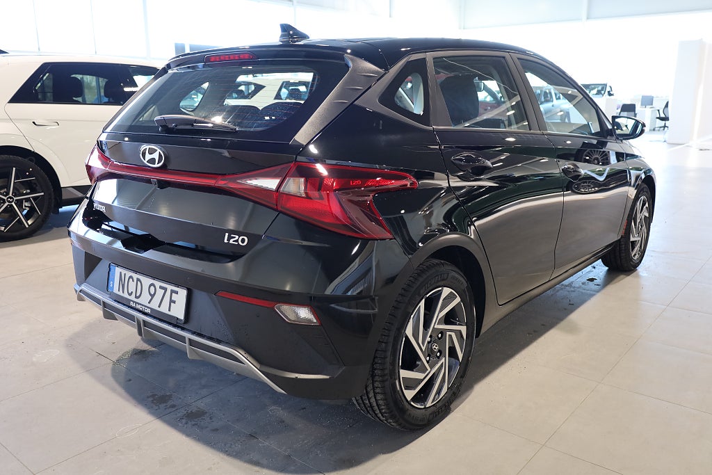 Hyundai i20 1.2 MPi Kamera Navi CarPlay Rattvärme Leasbar 2025
