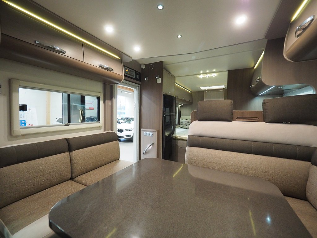 Adria Matrix Supreme M687 SLT 2014