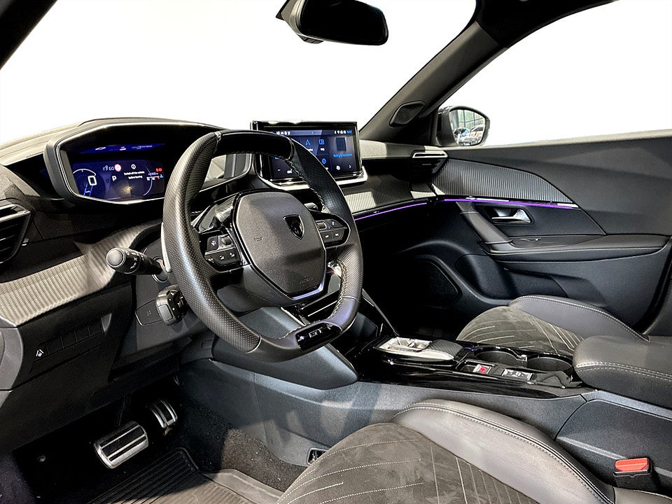 Bild på Peugeot 2008 GT Hybrid 145hk Aut B-KAMERA CARPLAY