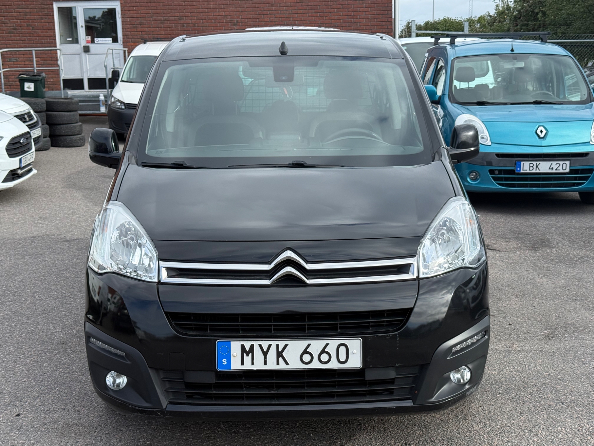 Citroen Berlingo 2016, bild 2/10