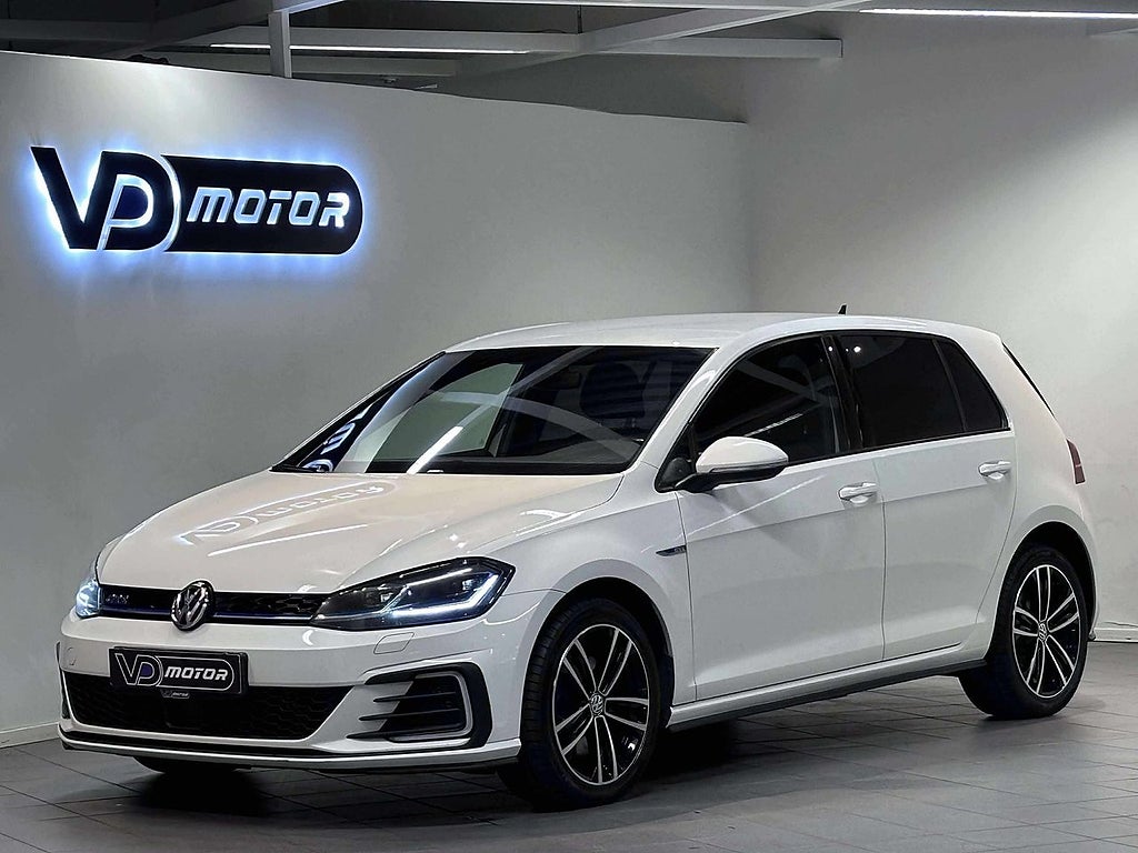 Volkswagen Golf GTE Aut Carplay Värmare PDC 204hk