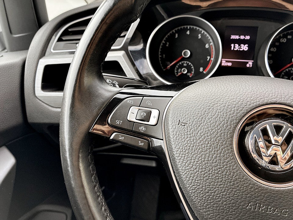 Bild på Volkswagen Touran Base 1.5 TSI ACT 150hk Aut 7-SITS B-KAMERA 