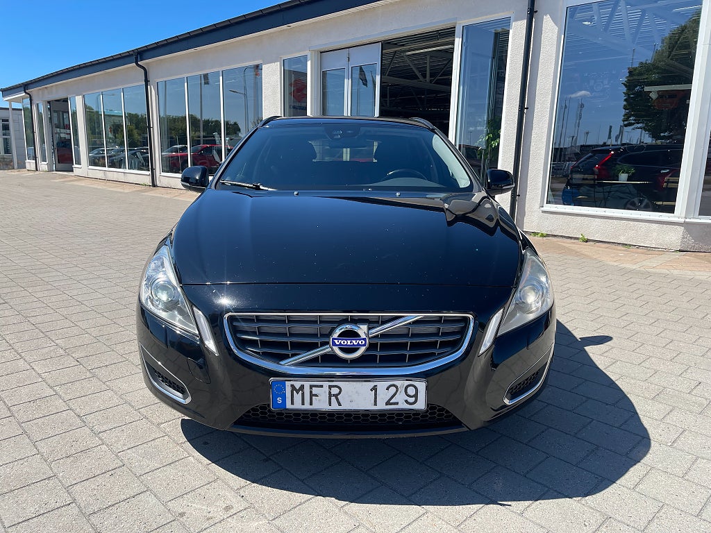 Volvo V60 DRIVe Momentum Dragkrok