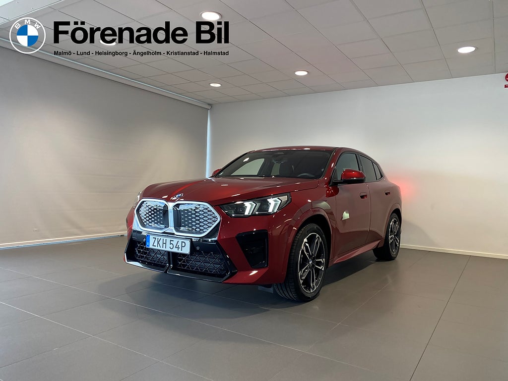 BMW iX2 xDrive30 M-Sportpaket Driving assistant plus Drag
