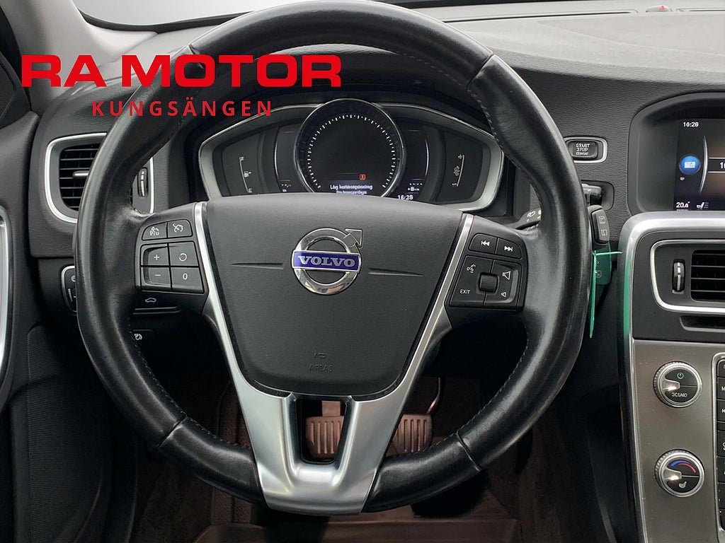 Volvo V60 Cross Country Cross Country D3 150hk Classic Pro |Fullservad|Läder|
