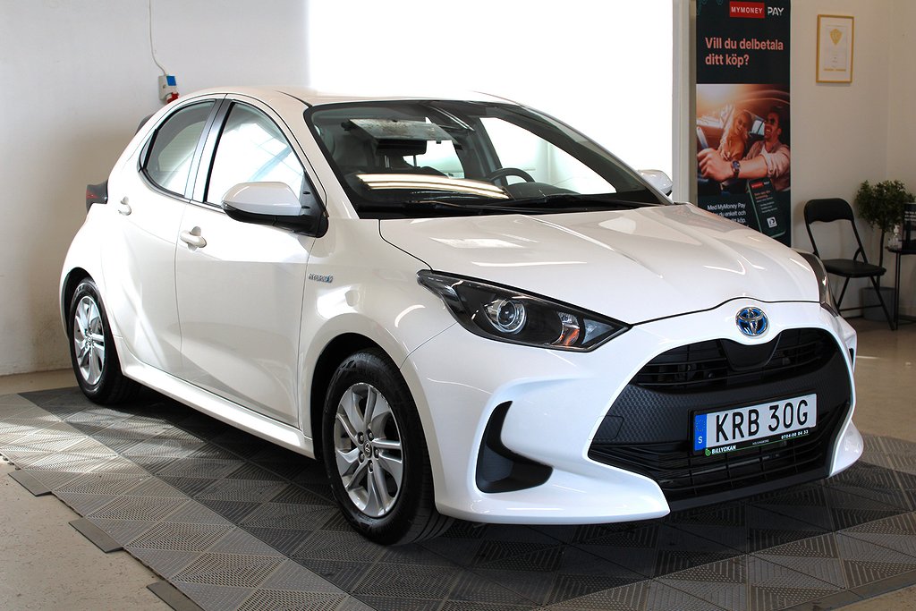 Toyota Yaris Hybrid CVT Automat / P-Kamera / SoV-Hjul /116hk