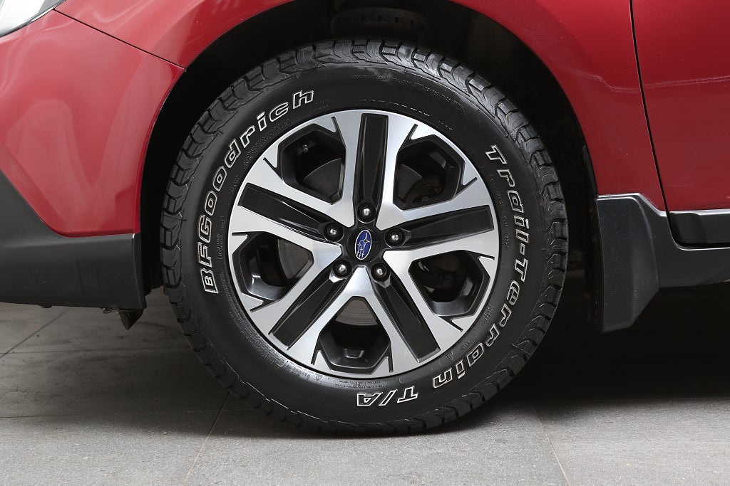 Subaru Outback 2,5i 175hk Ridge AWD Motorv Drag Leasbar 2019