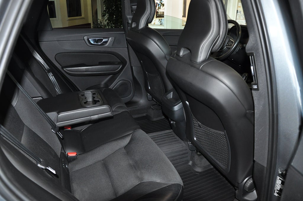 Volvo XC60 2020 - miniatyr 10