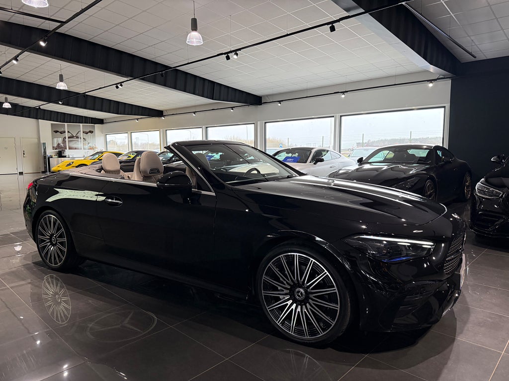 Mercedes-Benz CLE 300 4MATIC Cabriolet AMG Premium Läder Drag Burmester - bild 21