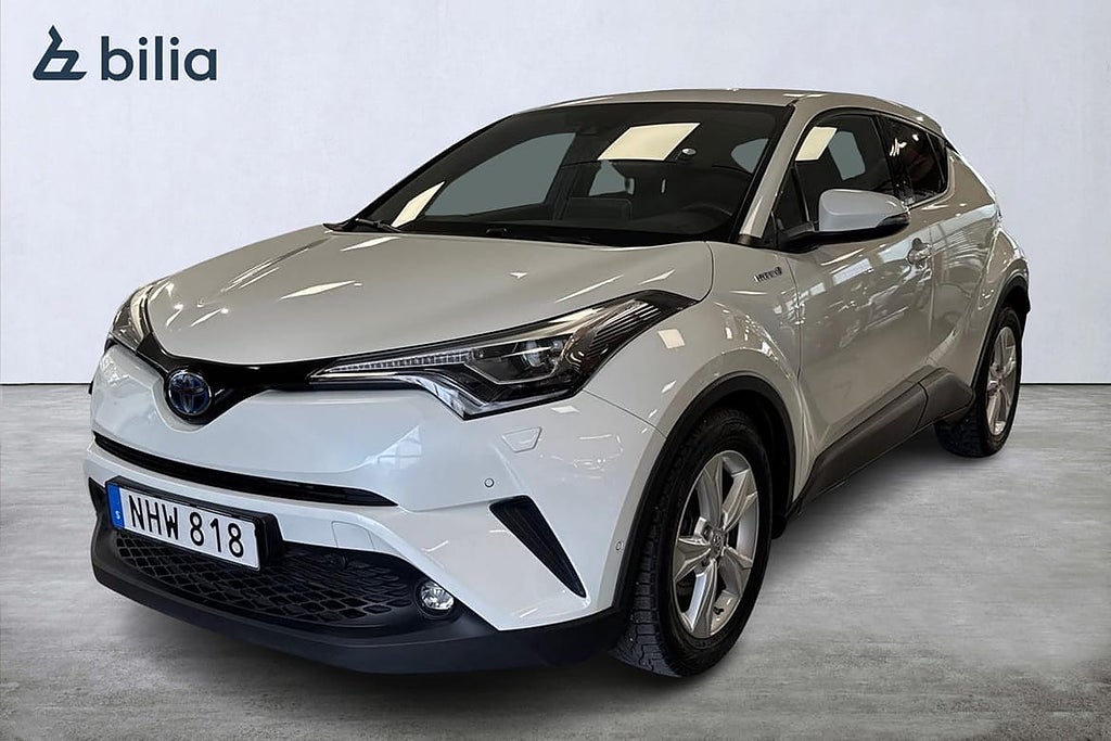 Toyota C-HR Hybrid 1,8 Executive Teknik Skinn JBL V-hjul