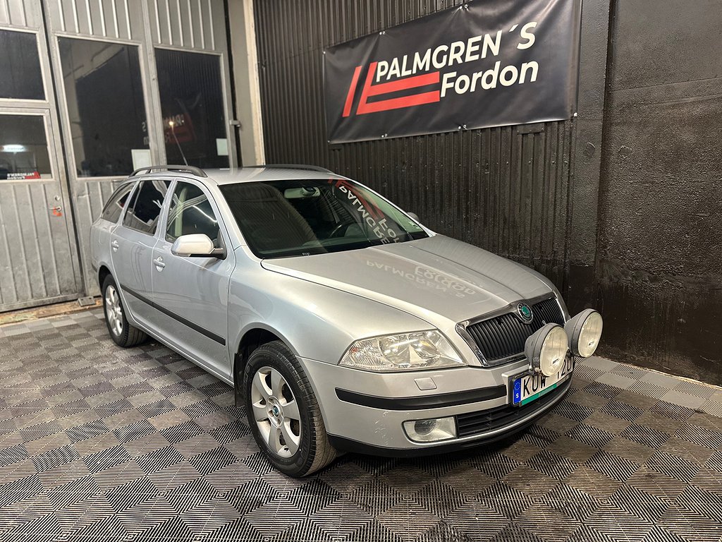 Skoda Octavia Kombi 2.0 FSI 