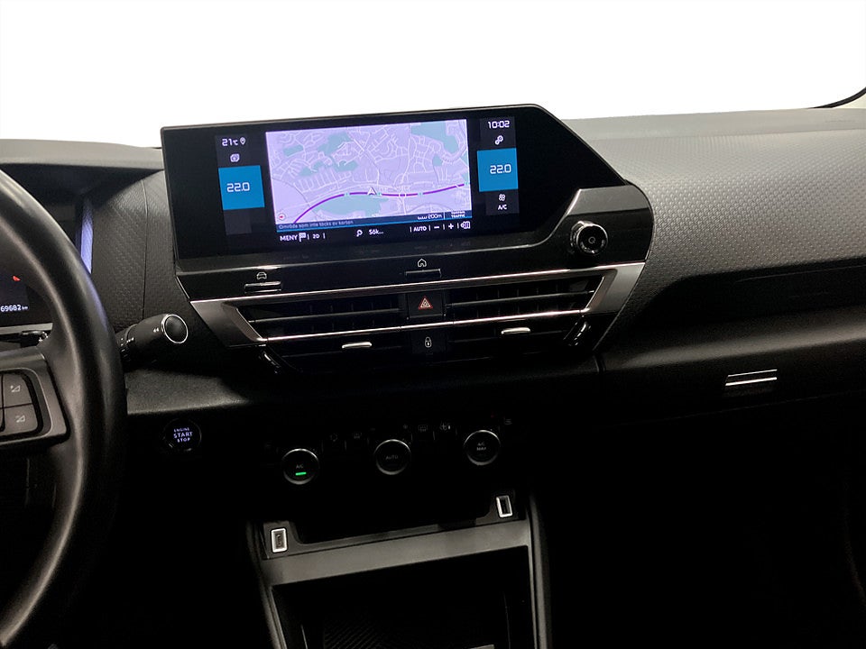 Bild på Citroën C4 Shine 1.2 PT 155hk Aut B-KAMERA CARPLAY