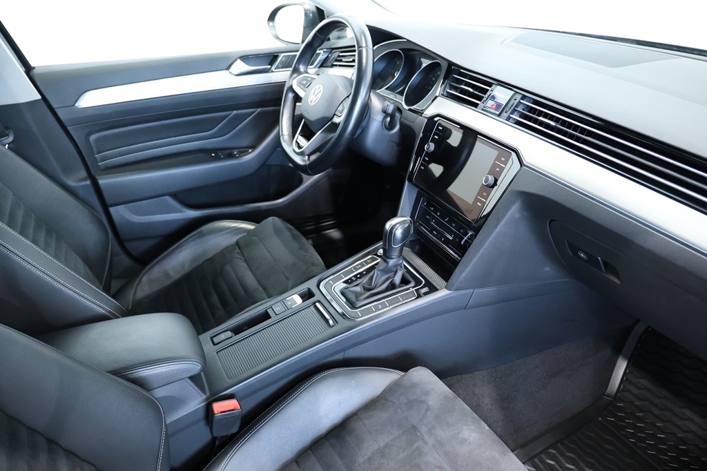 Volkswagen Passat 2021, bild 5/10