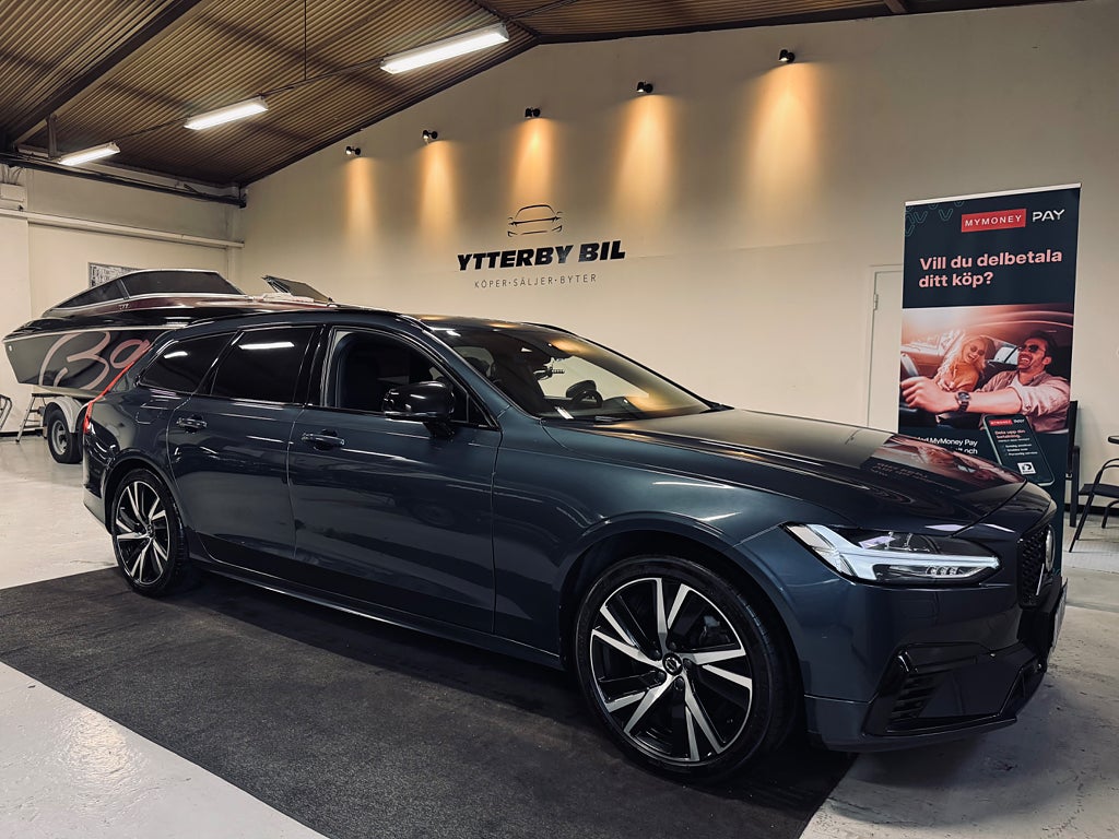Volvo V90 Recharge T8 AWD R-Design 456hk 85KM-EL HIFI-Ljud Drag