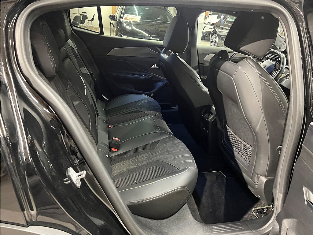 Bild på Peugeot 408 GT 1.2 PT 130hk Aut - B-KAMERA, NAVI, CARPLAY