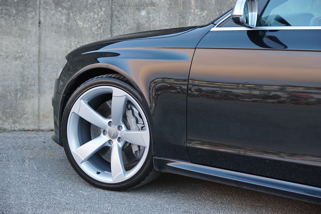 Audi RS4 Avant 4.2 FSI V8 Quattro|Keramiska|Kolfiber|Skalstolar|