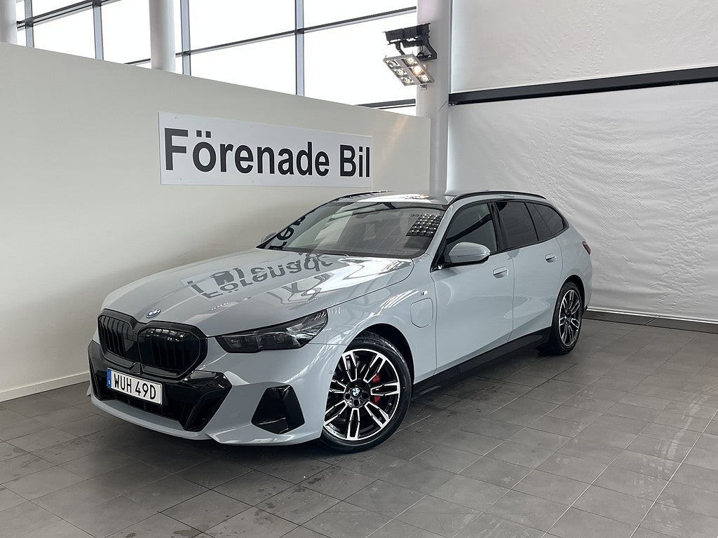 BMW 530e xDrive Touring M Sport Drag H/K Rattvärme Park Assist