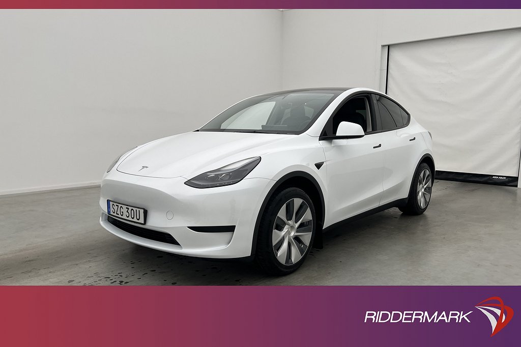 Tesla Model Y Standard Range Dragkrok Autopilot Svensksåld