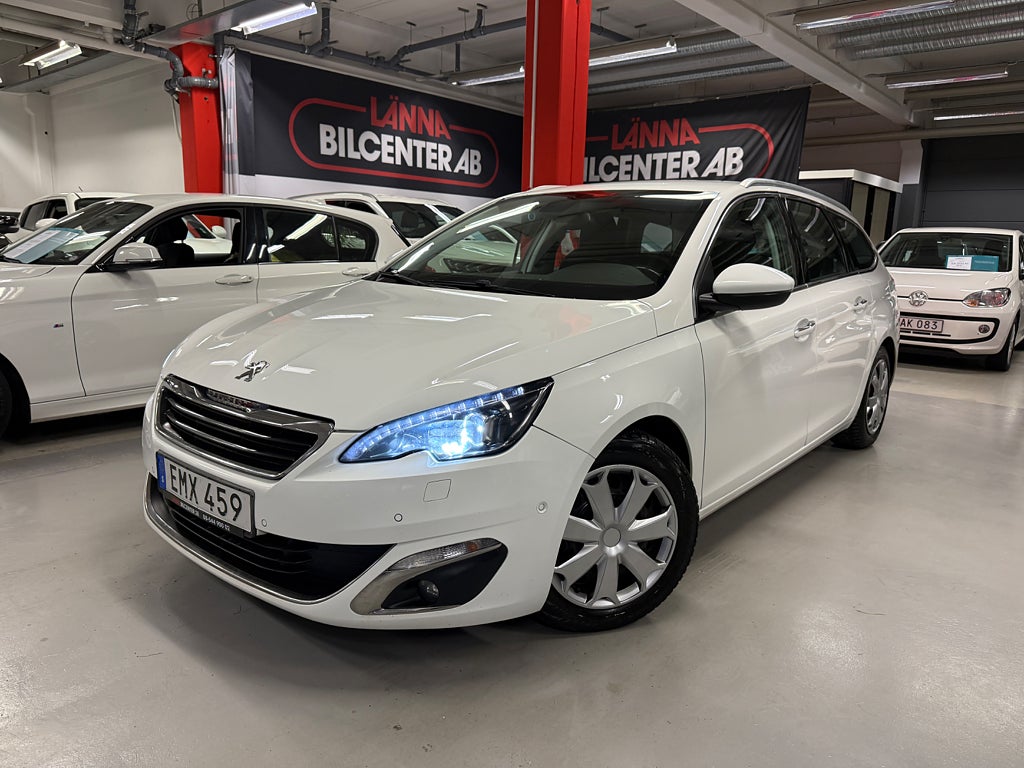 Peugeot 308 SW 1.6 e-HDi Allure PDC Kamrembytt Keyless 