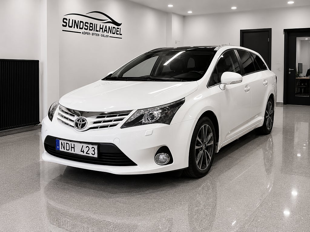 Toyota Avensis  2.0 D-4D Executive Pano Drag Kamera 1,95% RäntaKampanj