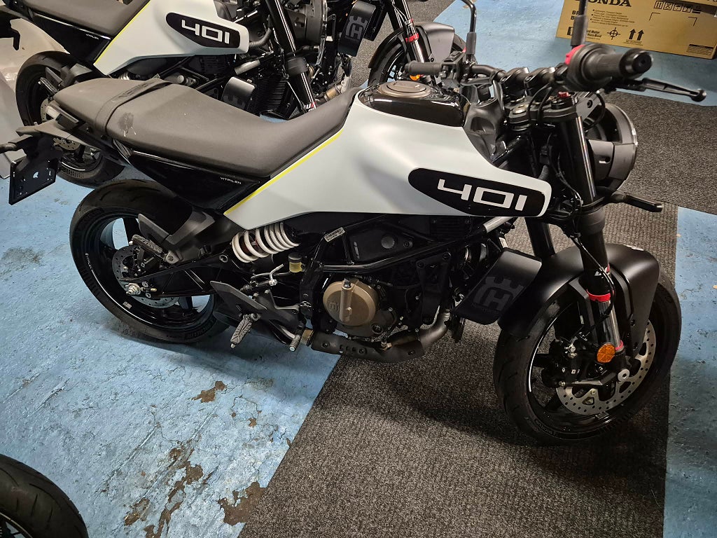 Husqvarna Vitpilen 401 – SPARA 17 800 SEK