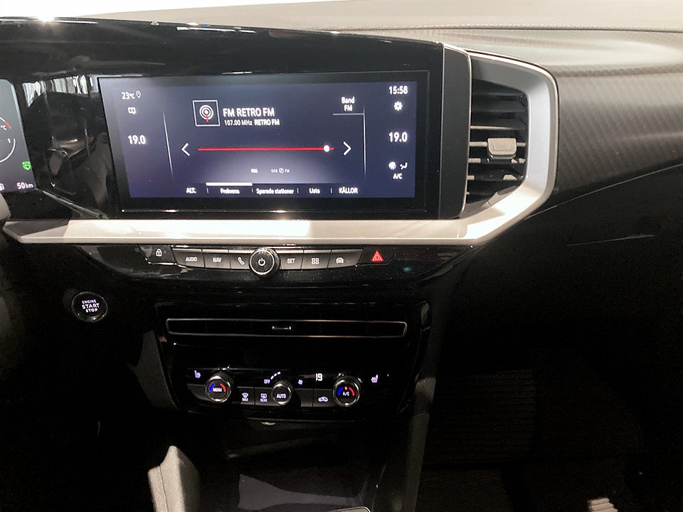 Bild på Opel Mokka Ultimate 1.2 Turbo 130hk Aut B-KAMERA CARPLAY