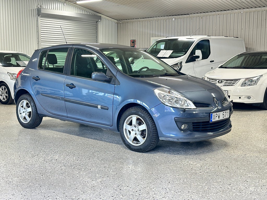Renault Clio 5-dörrars Halvkombi 1.4 Euro 4 Kamrem bytt 