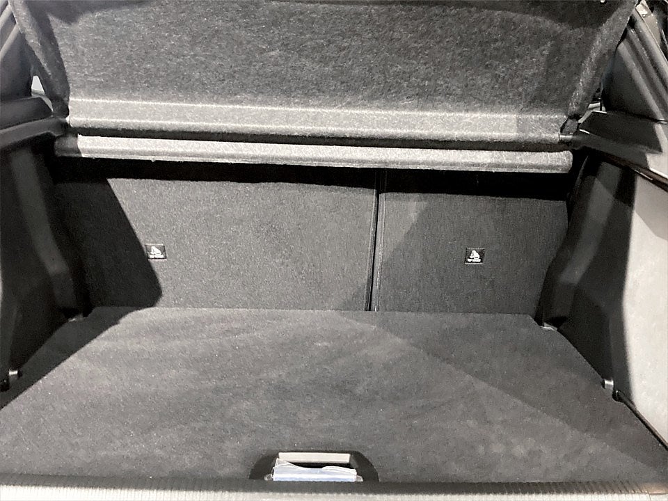 Bild på Peugeot E-2008 GT 50kWh 136hk Aut - B-KAMERA, CARPLAY