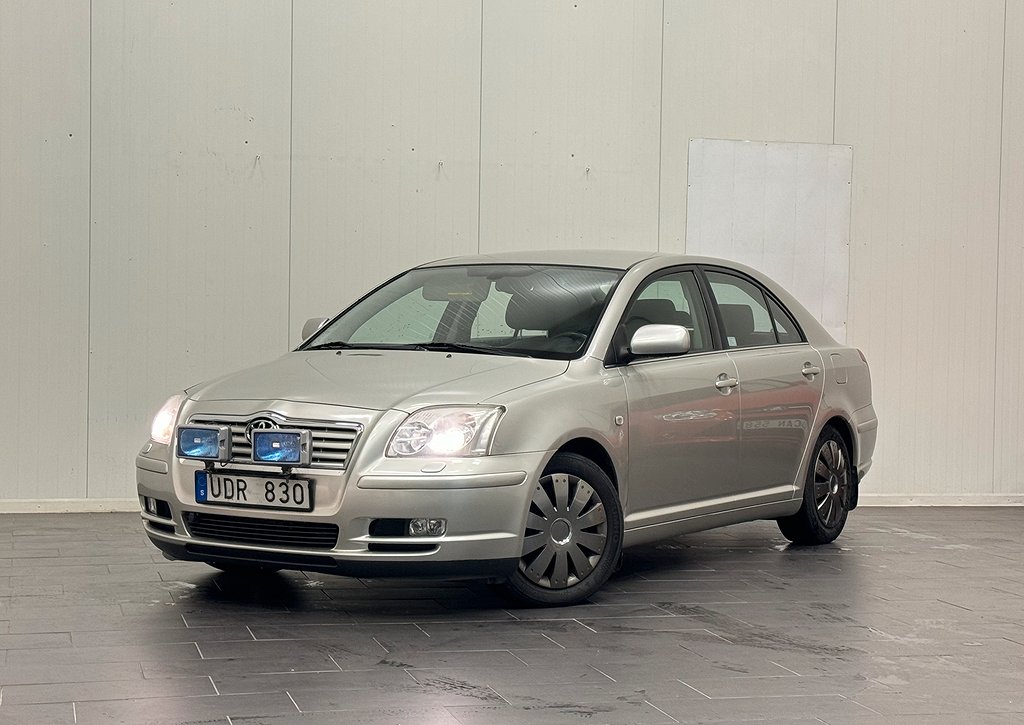 Toyota Avensis Liftback 1.8 VVT-i