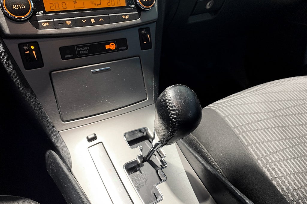 Toyota Avensis 2.0 Multidrive S Business | Drag | Kamera | Navi 2010