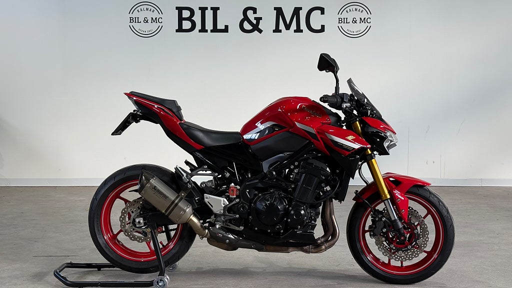 Kawasaki Z900 Akrapovic 0kr insats uttangen 2023 