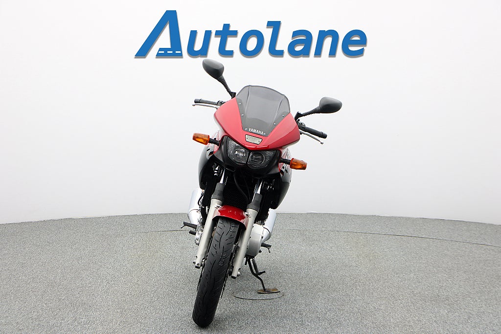 Yamaha TDM 850 4TX *Nya Däck Nyservad