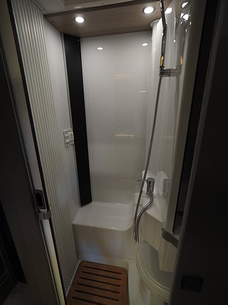Husbil-halvintegrerad CHALLENGER X250 13 av 21