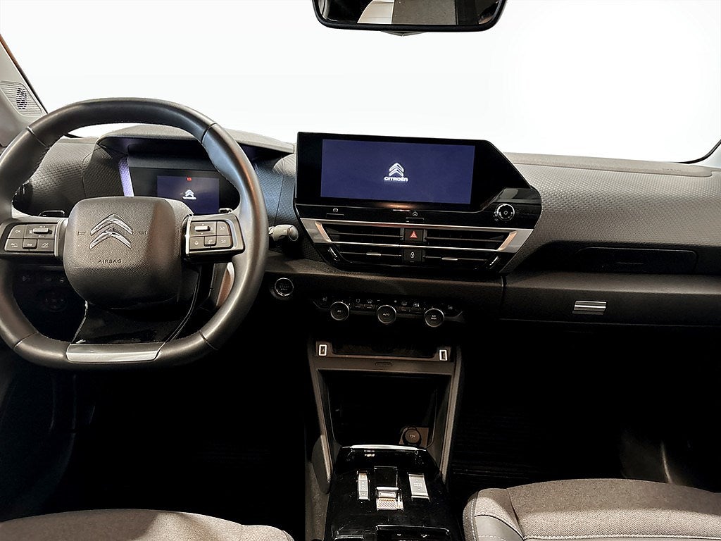 Bild på Citroën C4 Shine 1.2 PT 130hk Aut - B-KAMERA, CARPLAY