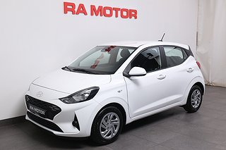 Halvkombi Hyundai i10 1 av 4