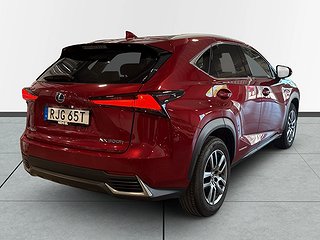 Lexus NX 300h AWD 2.5 E-CVT Executive Kamera Psens S&V-däck