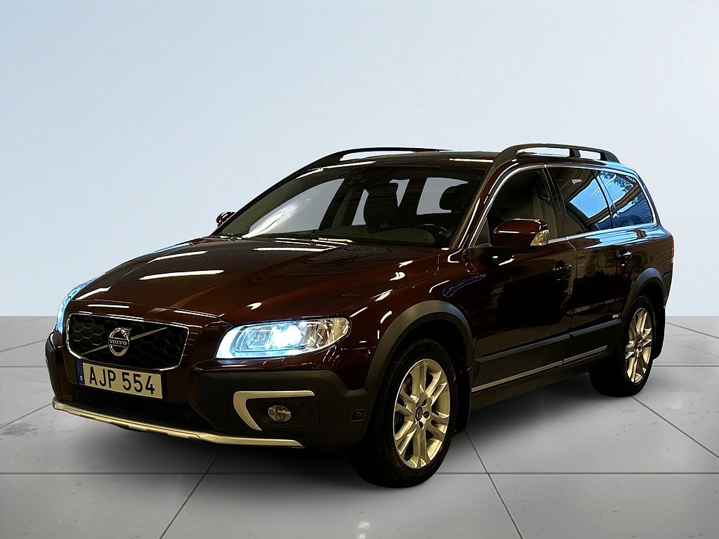 Volvo XC70 D4 AWD Classic Summum Drag/BLIS/MoK-värm/Skinn/H&K-ljud