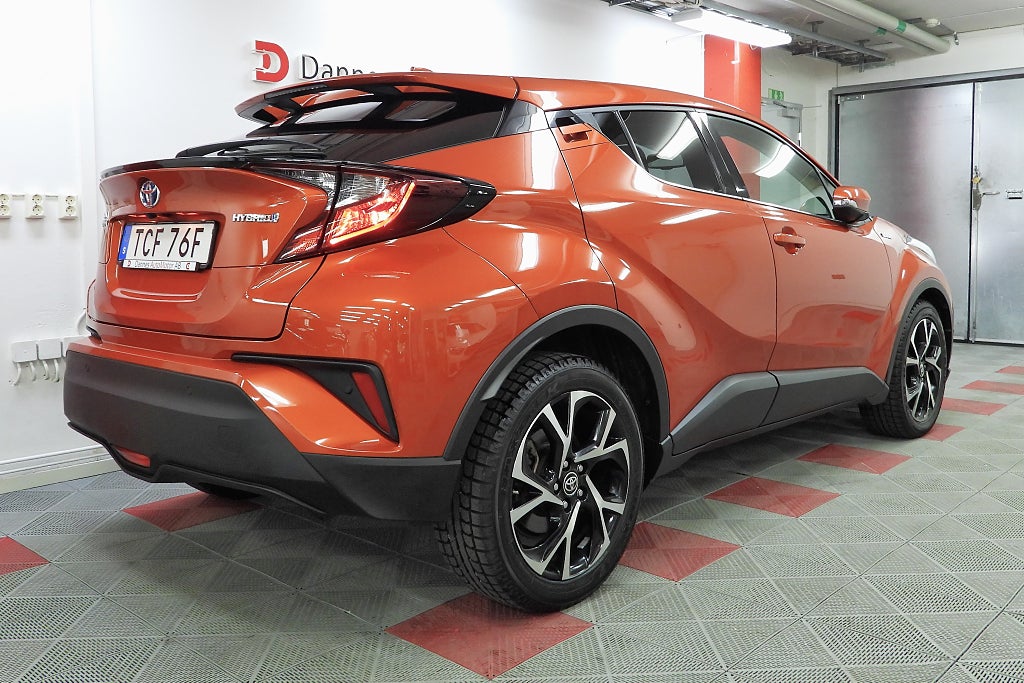 Toyota C-HR Hybrid CVT, 122hk, 2021