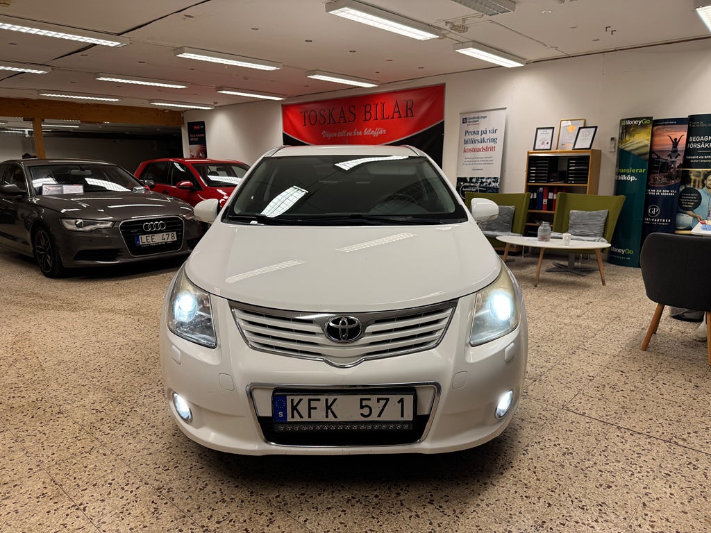 Toyota Avensis Kombi 1.8 Valvematic Multidrive S Business Euro 5