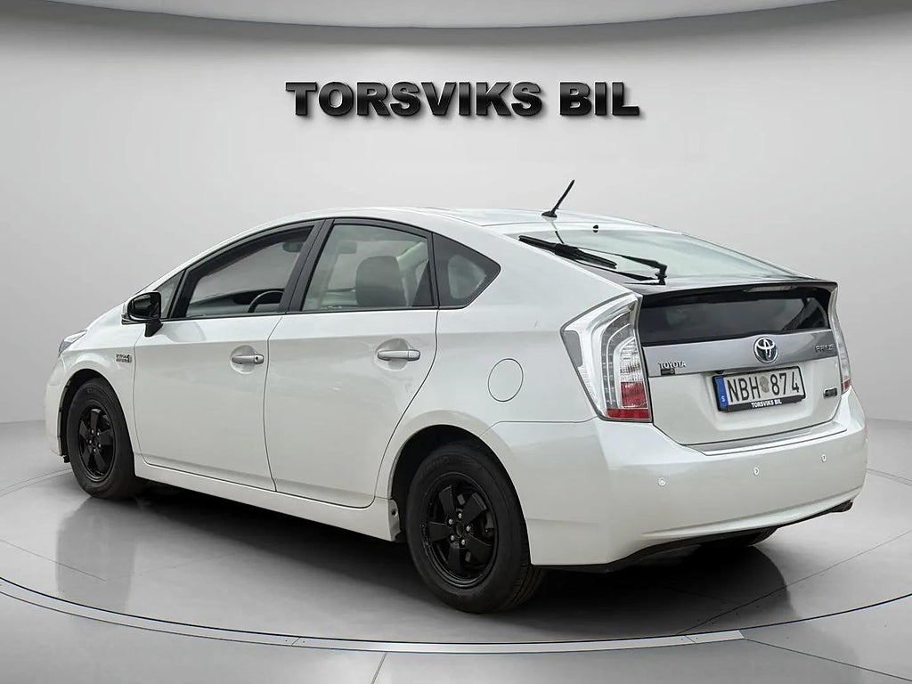 Toyota Prius Plug-in Hybrid 1.8 VVT-i + 3JM Plug-in CVT - miniatyr 3
