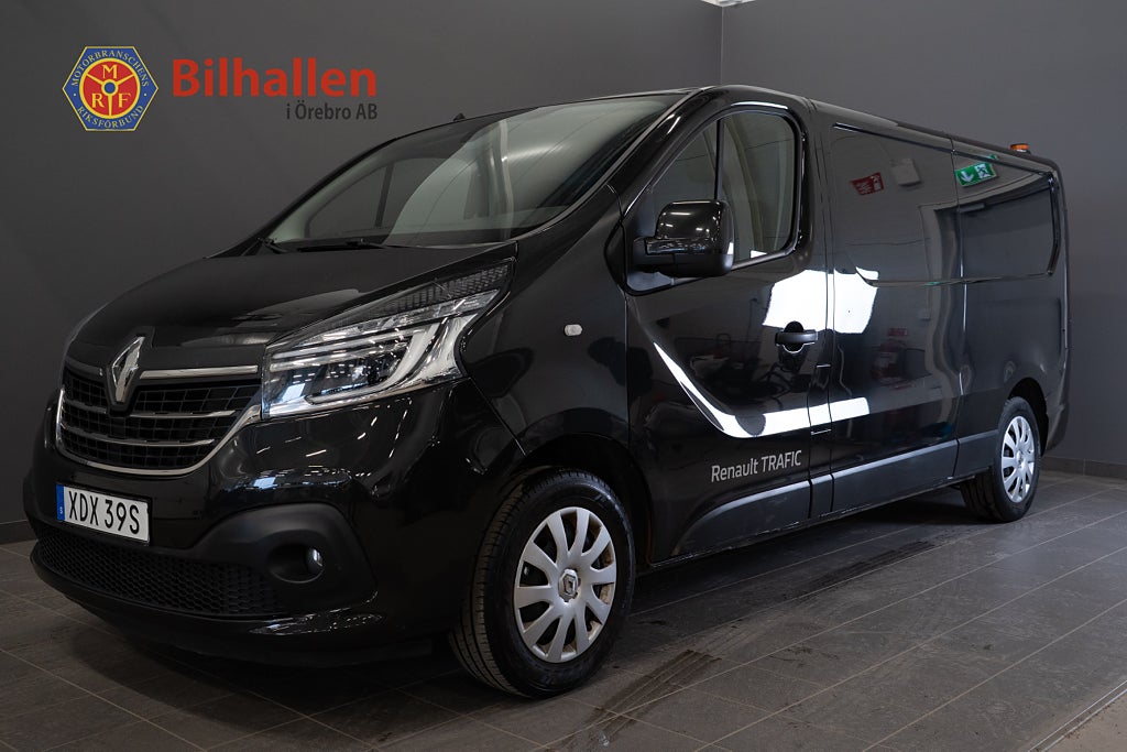Renault trafic Skåpbil 3.0t 2.0 dCi L2H1 Lång /Värmare Drag Euro 6