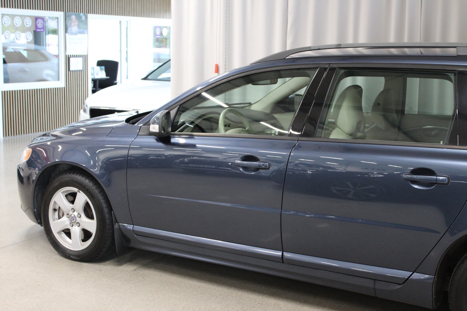 Volvo V70 2.4D Geartronic Momentum, Drag, S&V-hjul 2008 - miniatyr 11