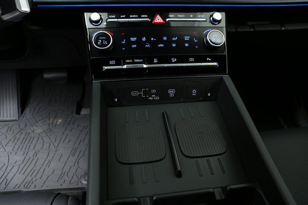 Hyundai Santa Fe 4WD Plug-in Calligraphy Line 2025