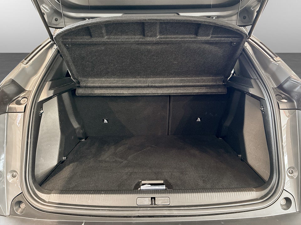 Bild på Peugeot 2008 GT 1.2 PT 130hk Aut B-KAMERA CARPLAY