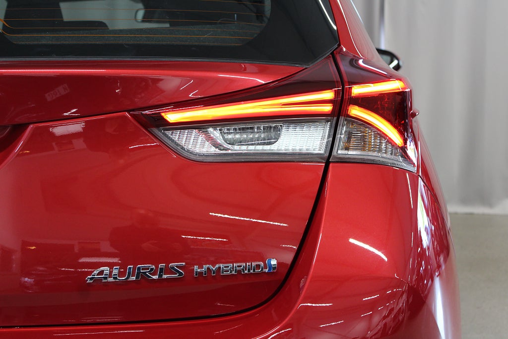 Toyota Auris Hybrid e-CVT Active, Toppskick *2817 mil* S&V-hjul