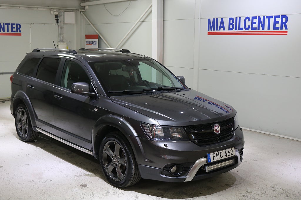 Fiat Freemont 2.0D  4x4 // 7sits // Ny kamrem // Skinn 