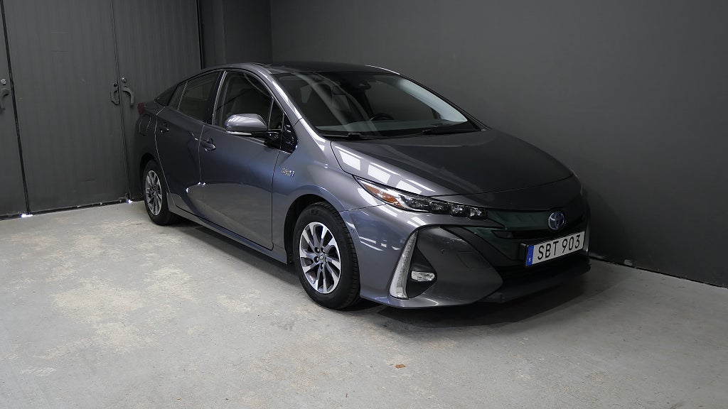 Toyota Prius Plug-in Hybrid 1.8 VVT-i Plug-in CVT Head up Adaptiv 