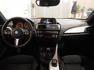 Halvkombi BMW 118I 13 av 20
