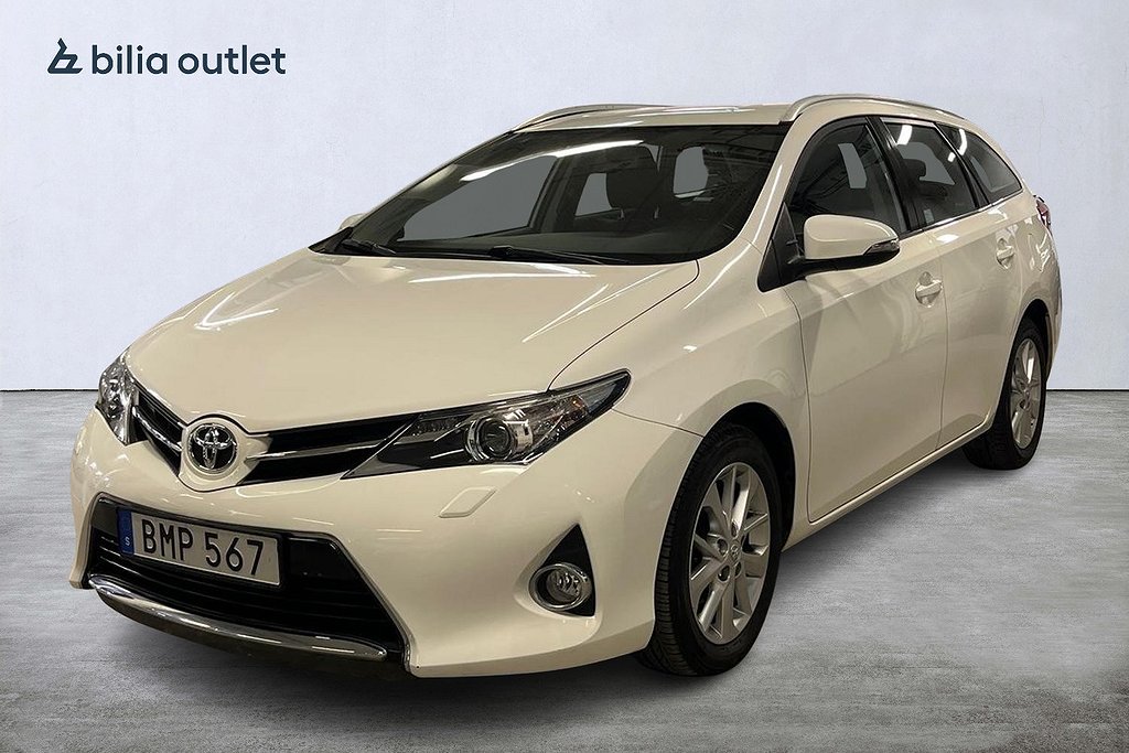 Toyota Auris Touring Sports 1.4 D-4D Backkamera Värmare